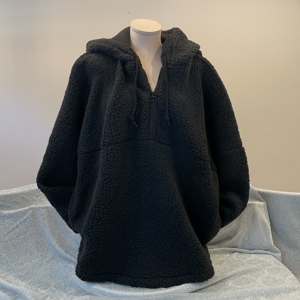 PINK VS Sherpa Half Zip Varsity Pullover Black w/Free Zipper Pull
